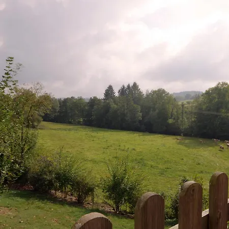 Chaleureux 3 Ch, Jardin, Animaux Admis, Garage, Wifi - Fr-1-496-5 Holiday home Perigneux